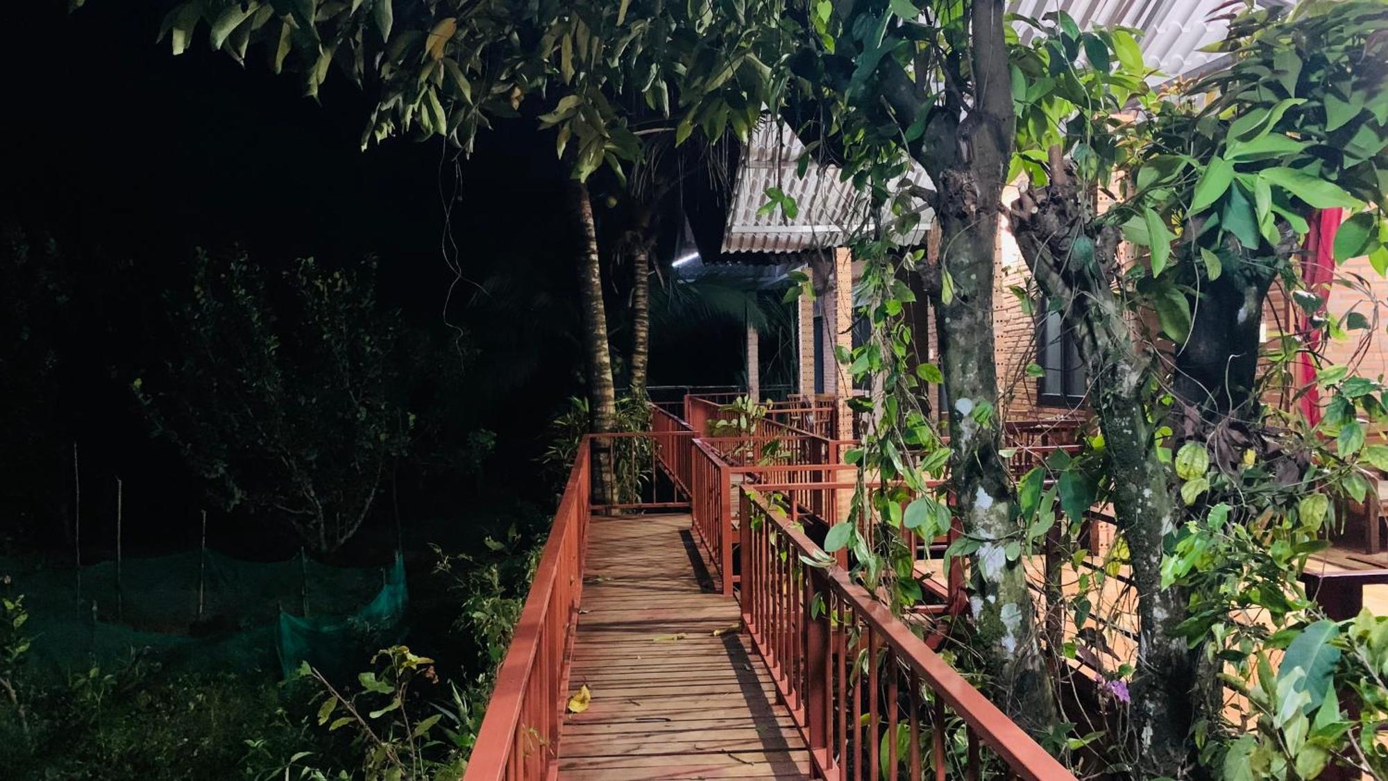 Gibbon Singing Home Stay Quan Tom Exteriör bild